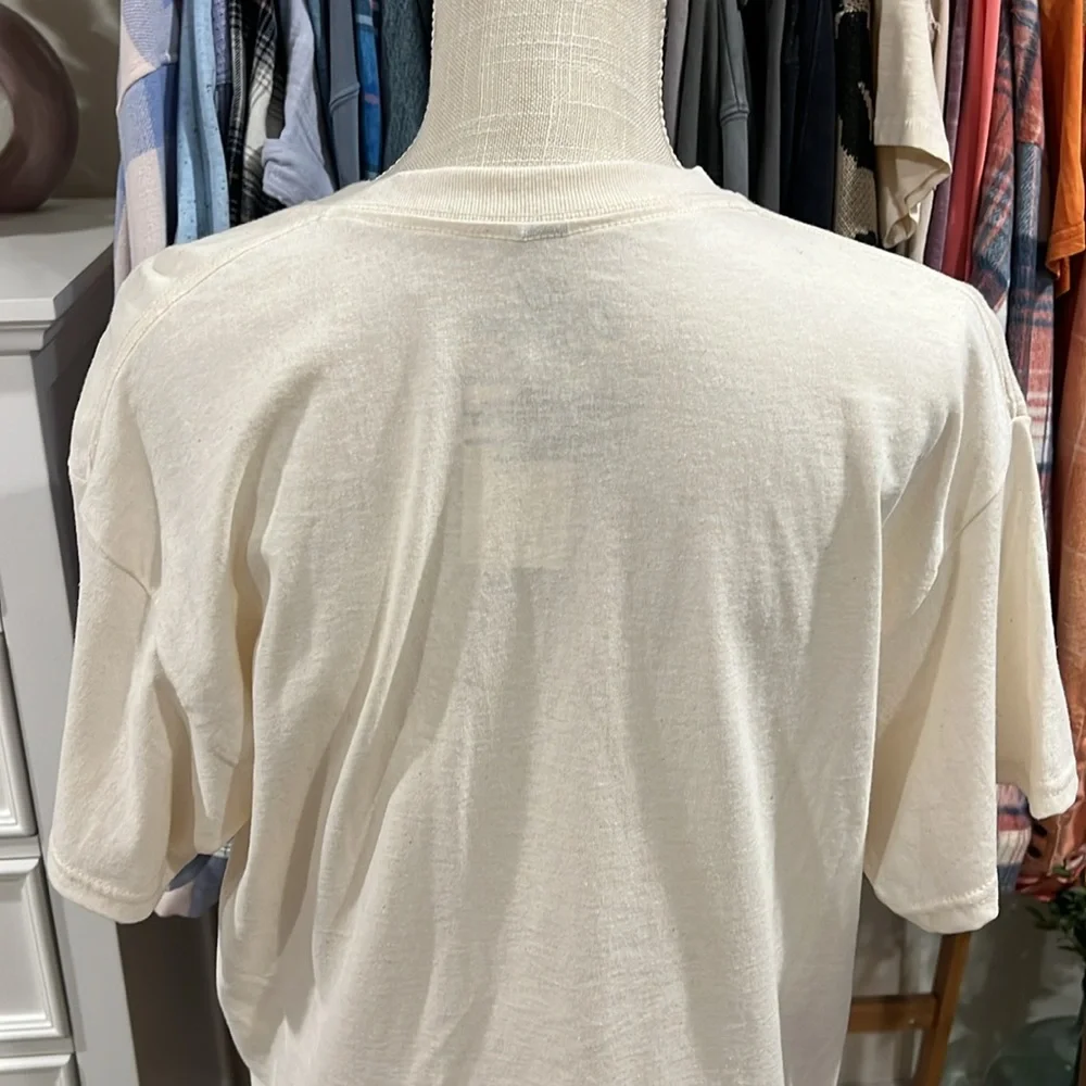 Kid Dangerous | Arches Utah Graphic T-Shirt in Natural Beige size Large NWT - Picture 6 of 10